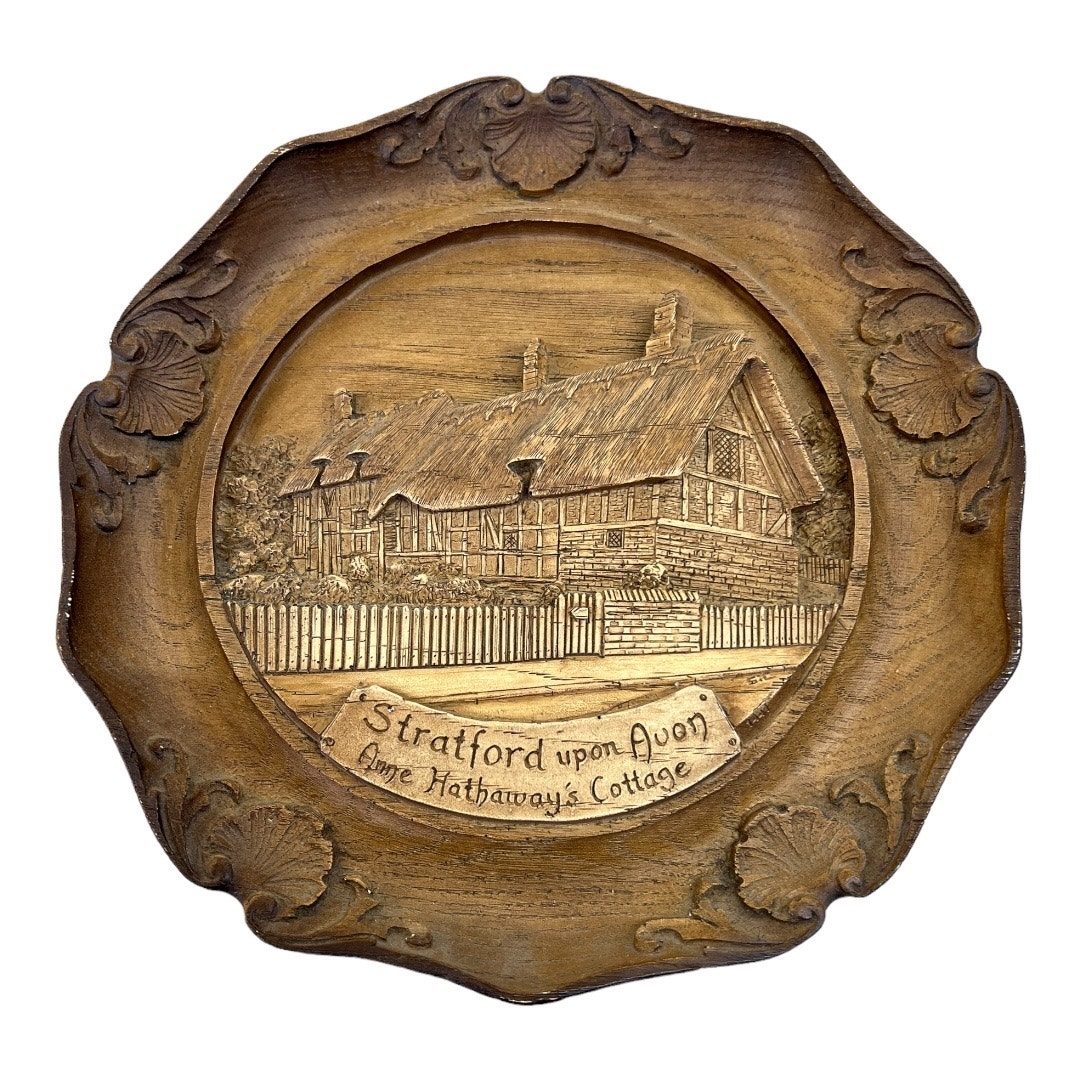 Anne Hathaway’s Cottage in Stratford upon Avon vintage wooden carved plate