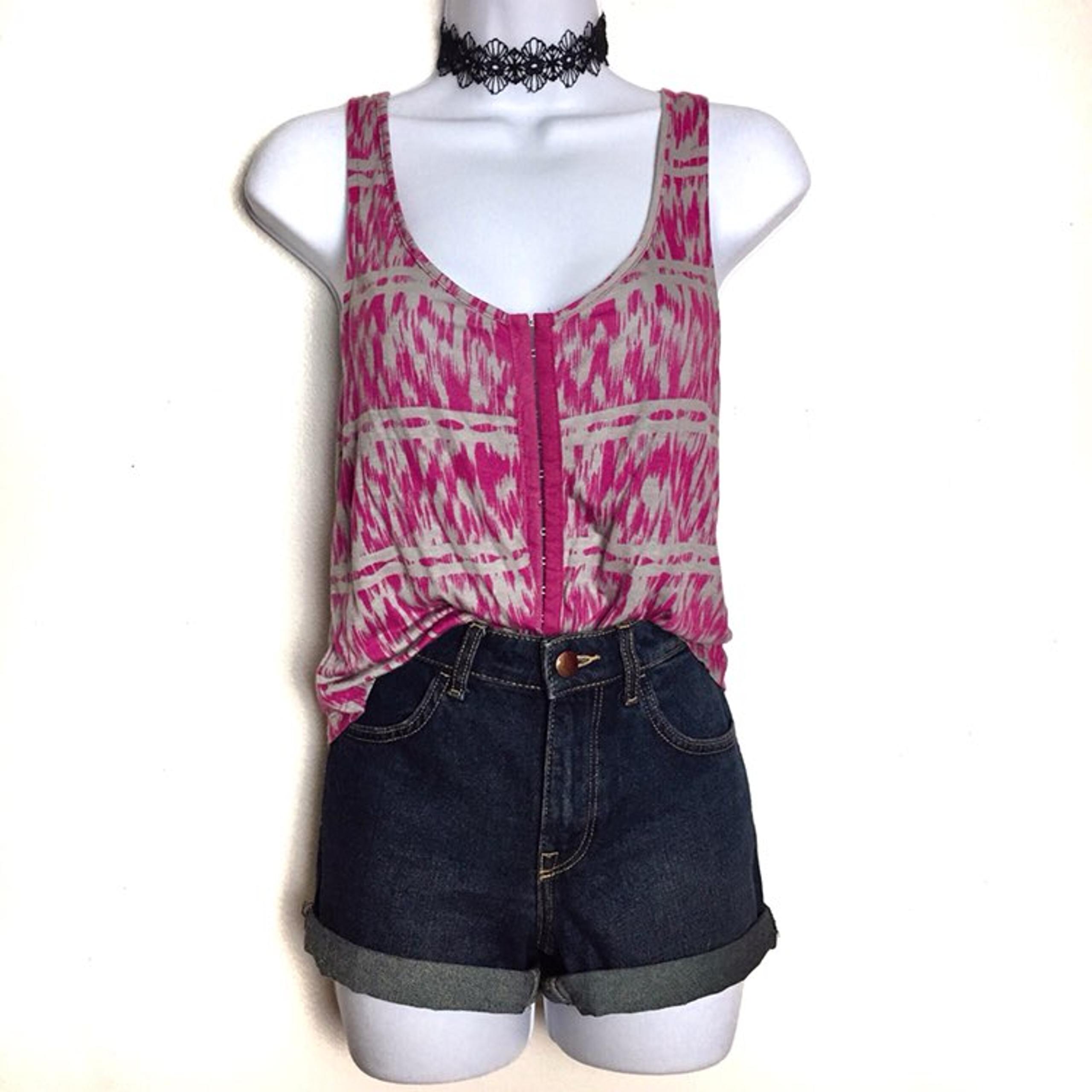 Kirra Sleeveless Casual Tank Top, S-M
