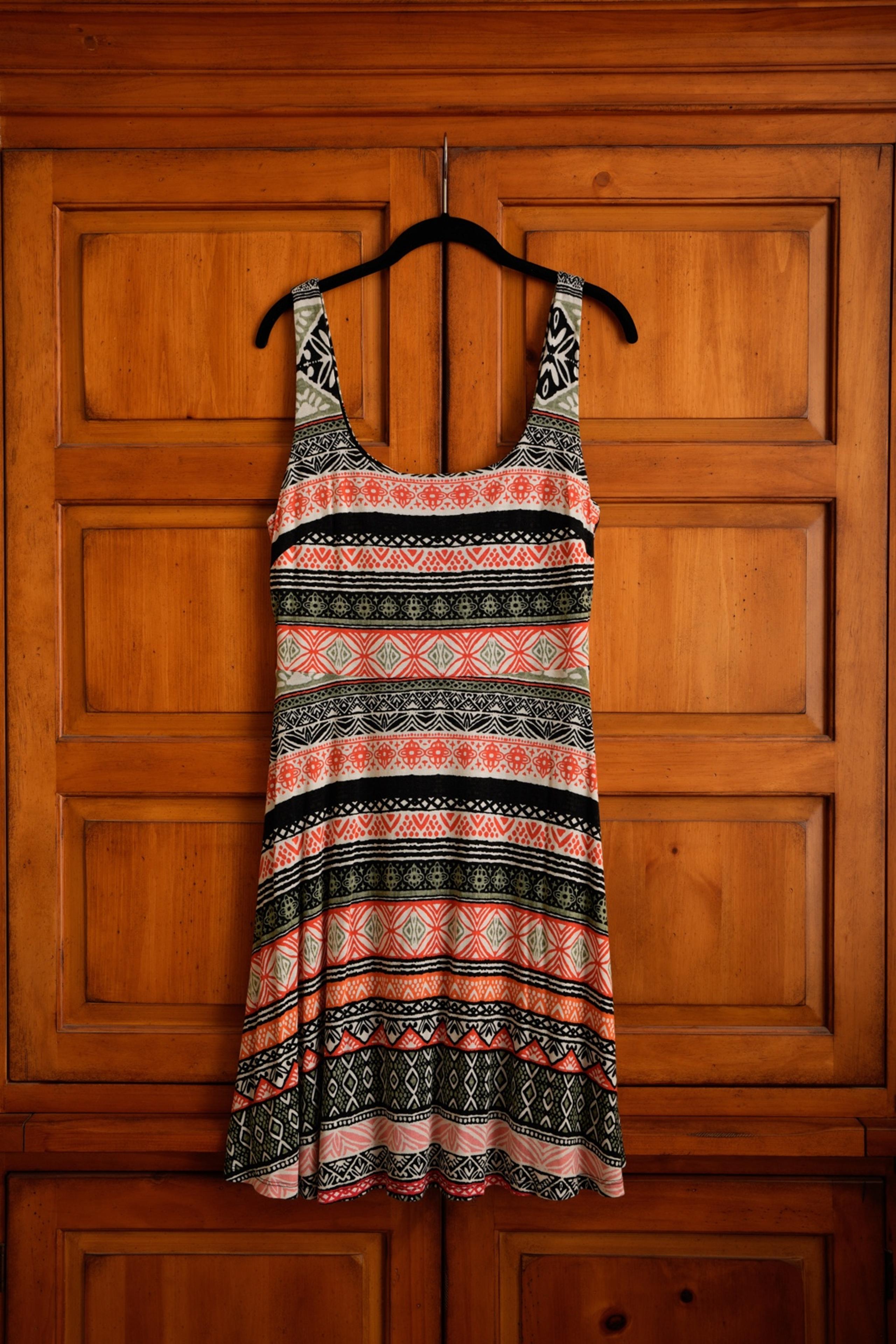Loft Black & Red Patterned Short Dress - Size 8