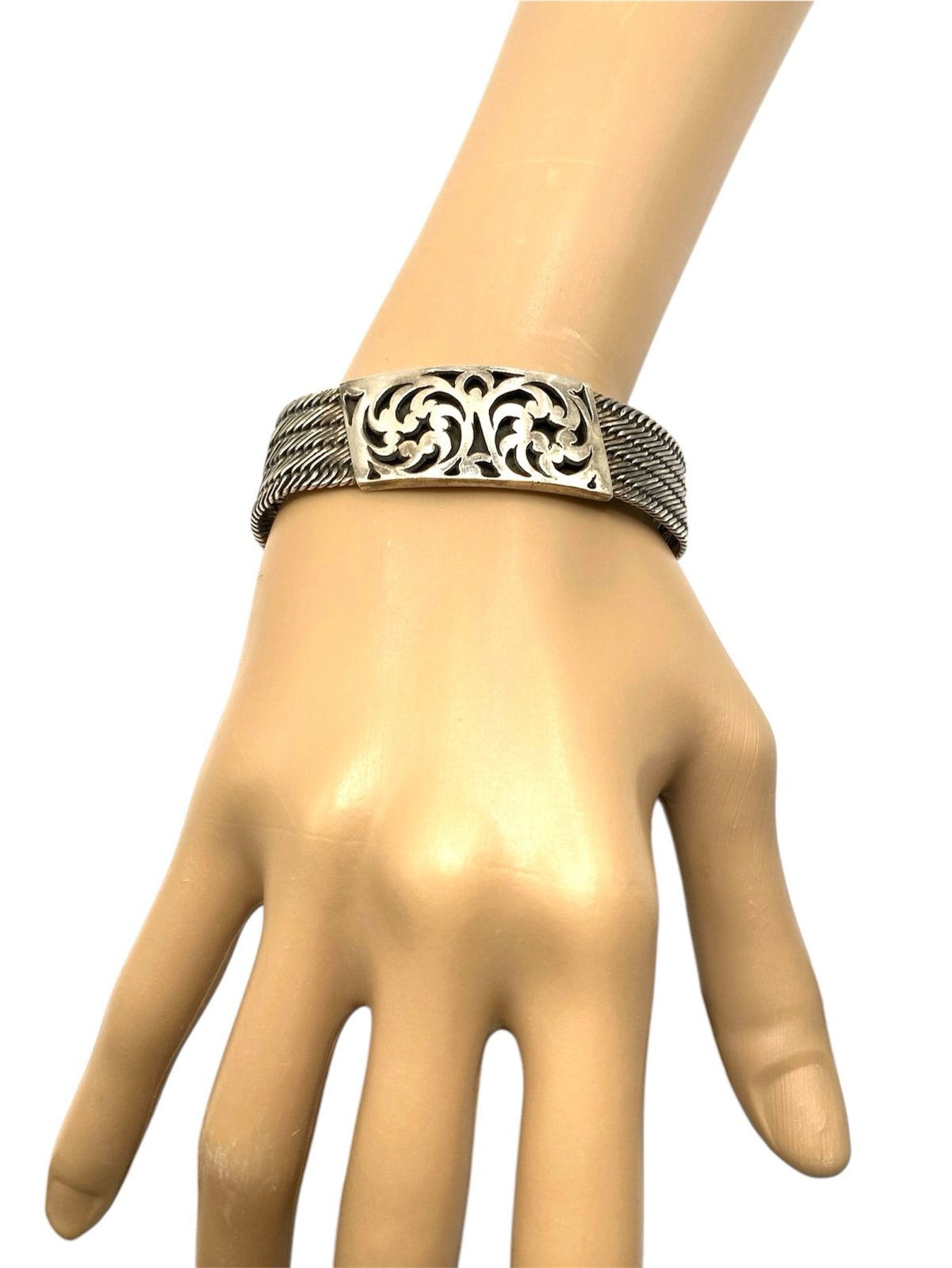 Lois Hill 925 Silver Carved Toggle Bracelet Vintage
