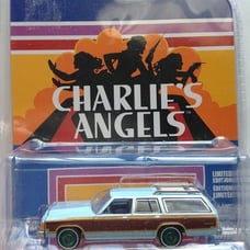 GREENLIGHT CHASE Hollywood CHARLIE'S ANGELS 1979 FORD COUNTRY SQUIRE 1:64
