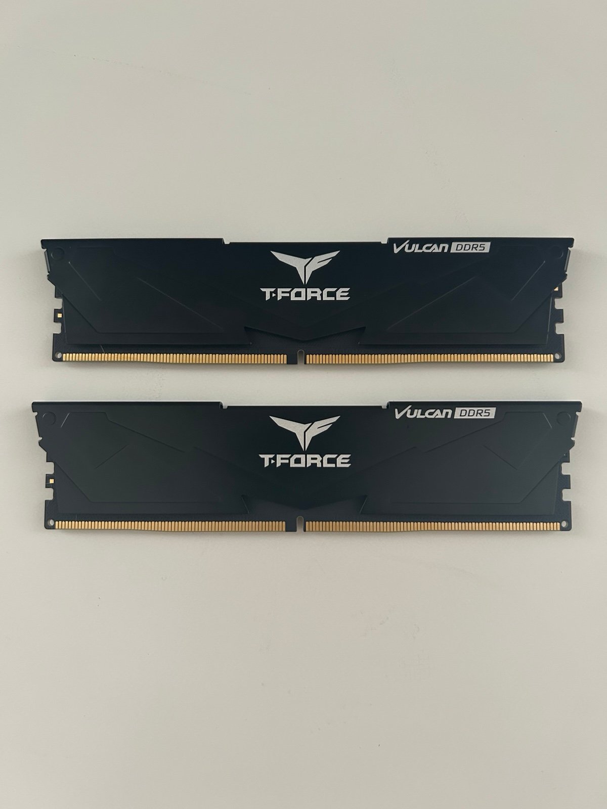 TeamGroup T-Force Vulcan DDR5 Memory 16GB 5600mhz