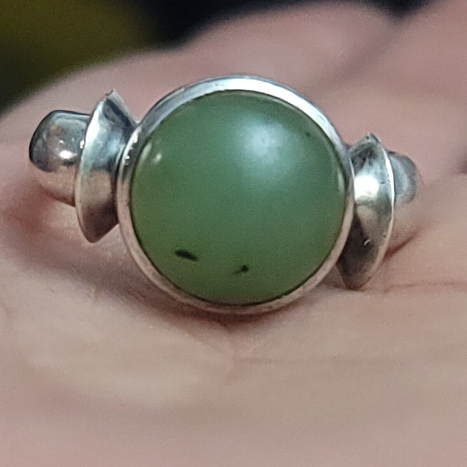 Round Siberian Jade Sterling Silver Ring Size 8.5