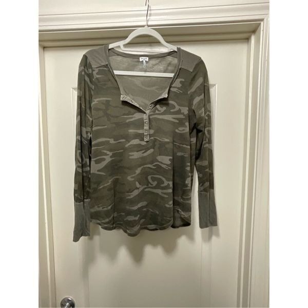 Never Worn - Splendid Camouflage Henley Button Up Top (Size L)
