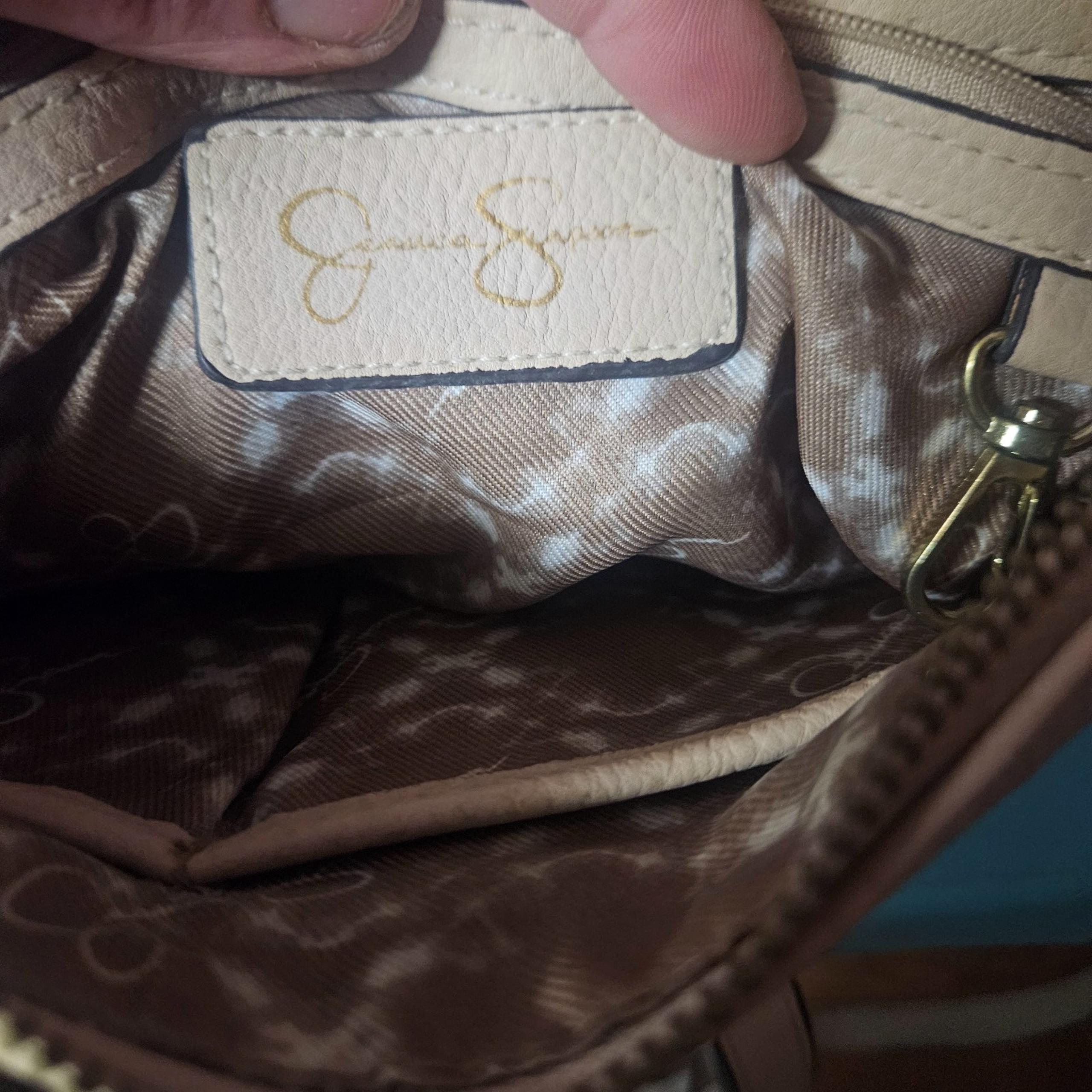 Jessica Simpson crossbody handbag very nice bag!