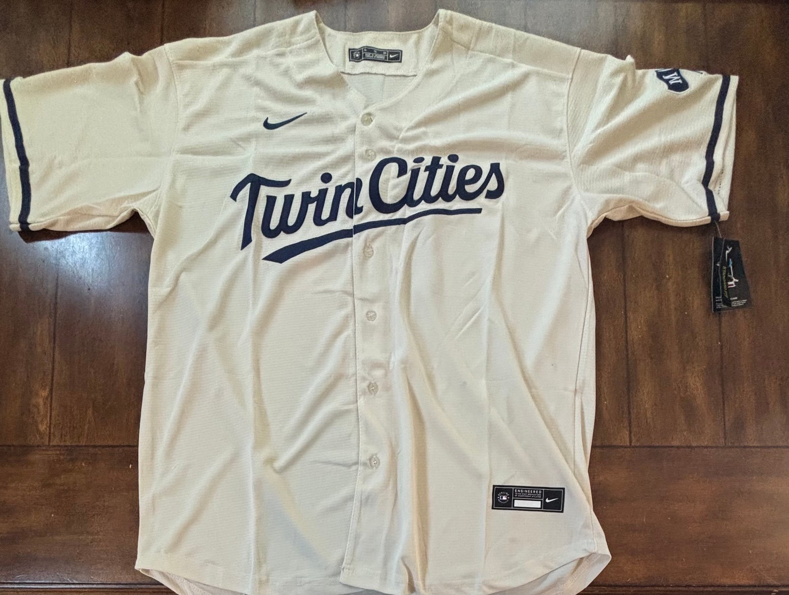 Minnesota Twins“Twin Cities” Jersey Adult  XL NWT