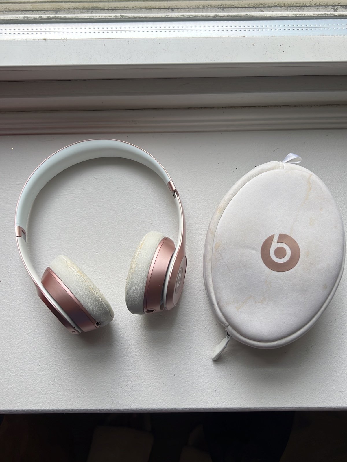 Beats by Dre rose gold