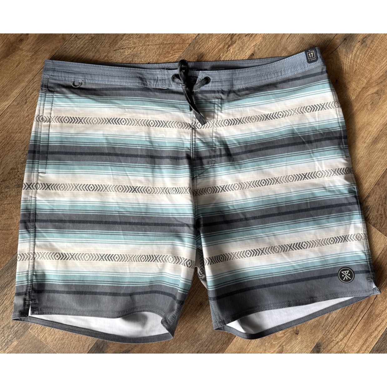 Roark Mens Chiller Boardshorts swim trunks Size 38 NEW