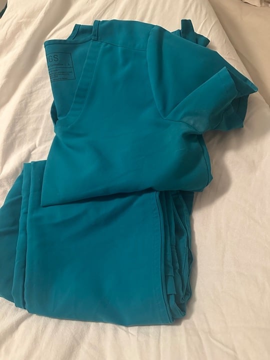 Teal set of women figs