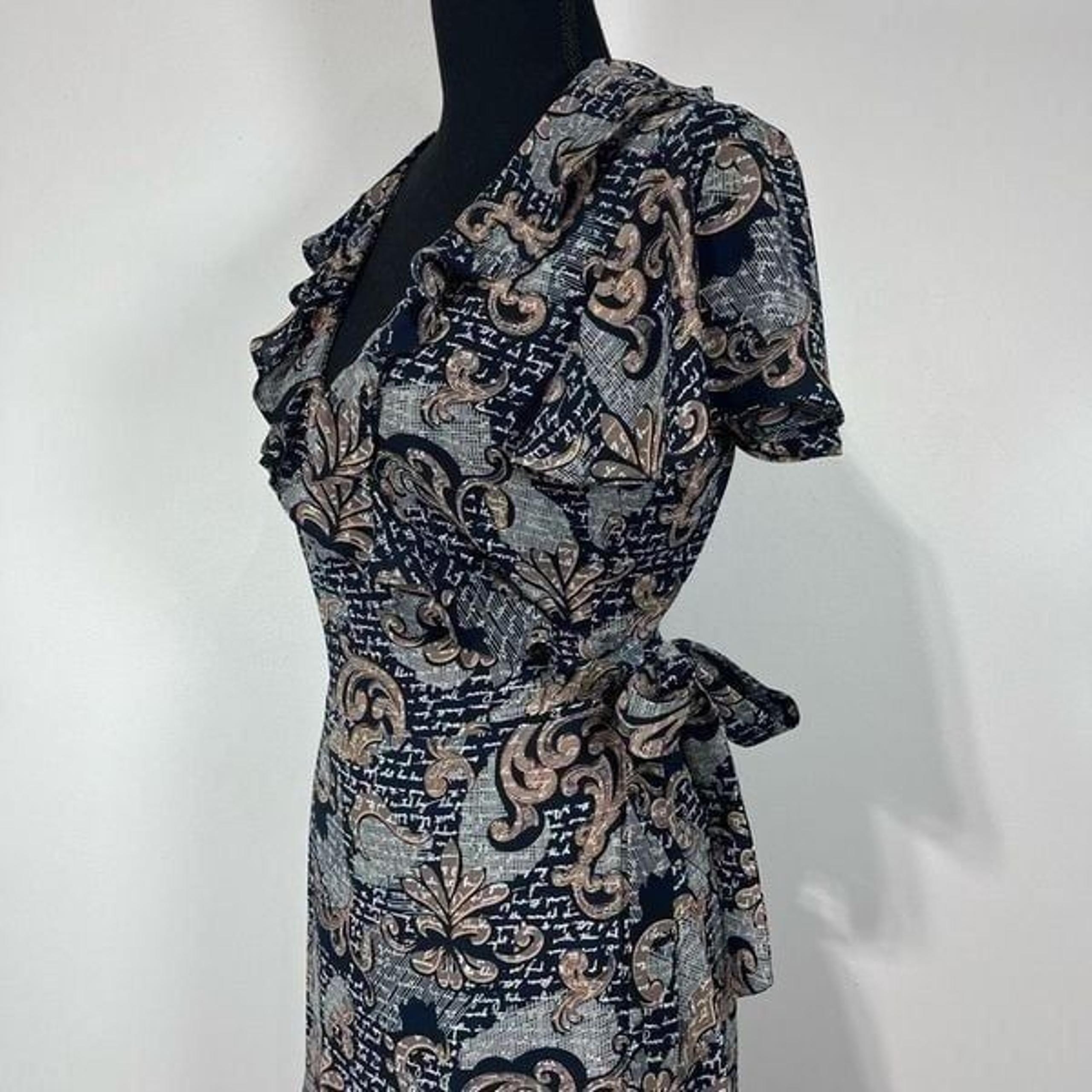Chelsea28 Print Ruffle Wrap Dress Size Small Women’s Navy