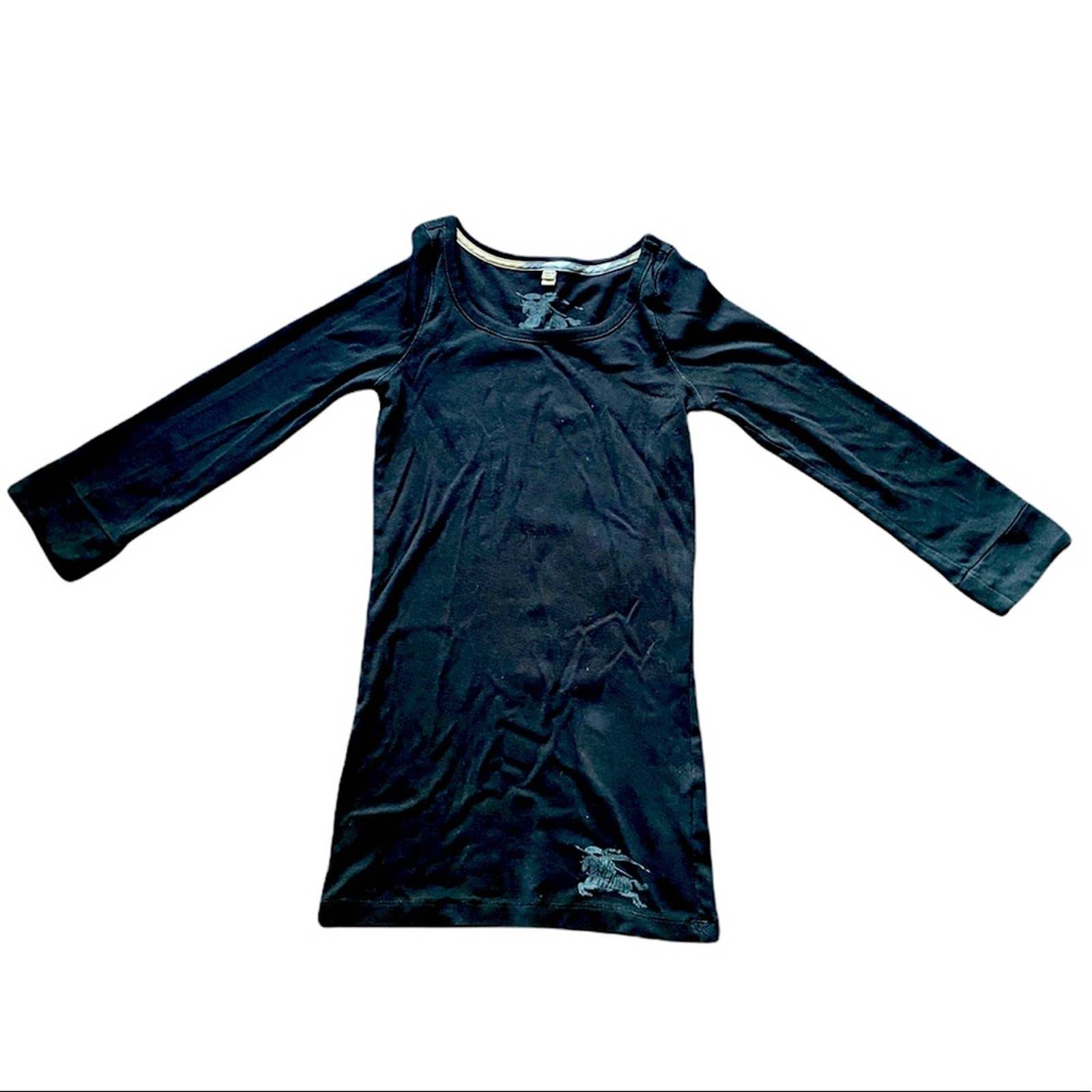 {Burberry} 3/4 Sleeve fitted T Shirt with Logo on Waist