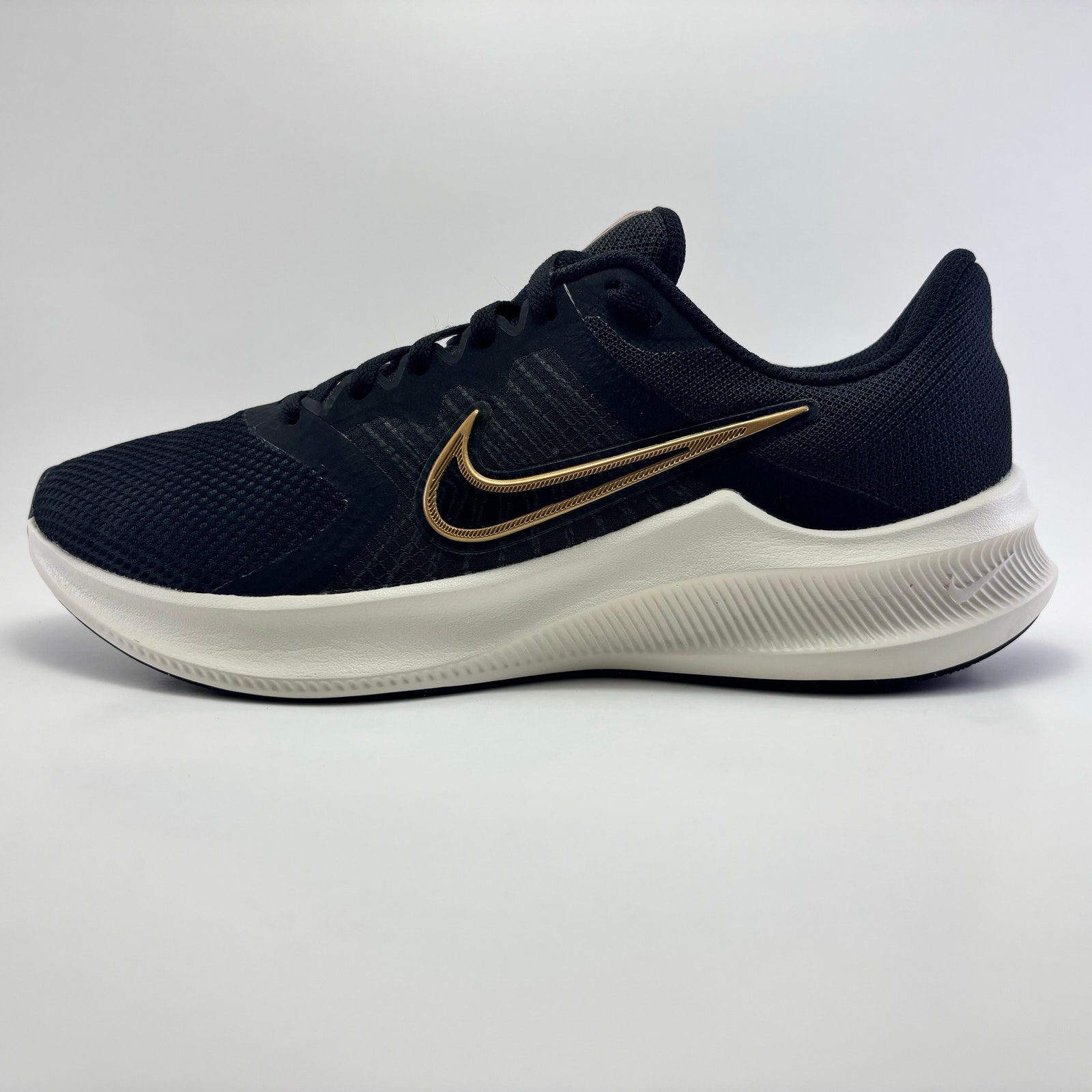 NIKE “Downshifter 11 Black Metallic Copper Coin” Running Shoes Women’s Size 8.5