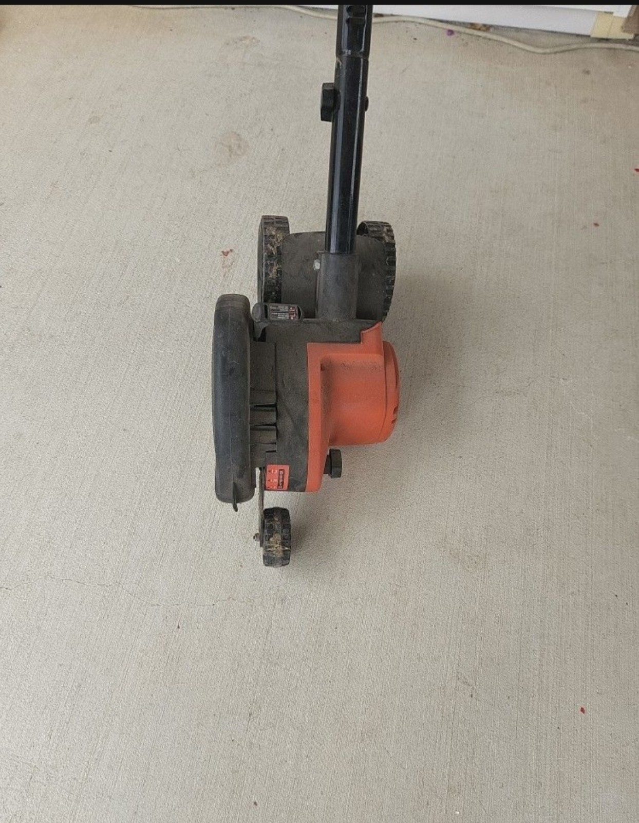 BLACK+DECKER 2-in-1 String Trirmmer / Edger and Trencher