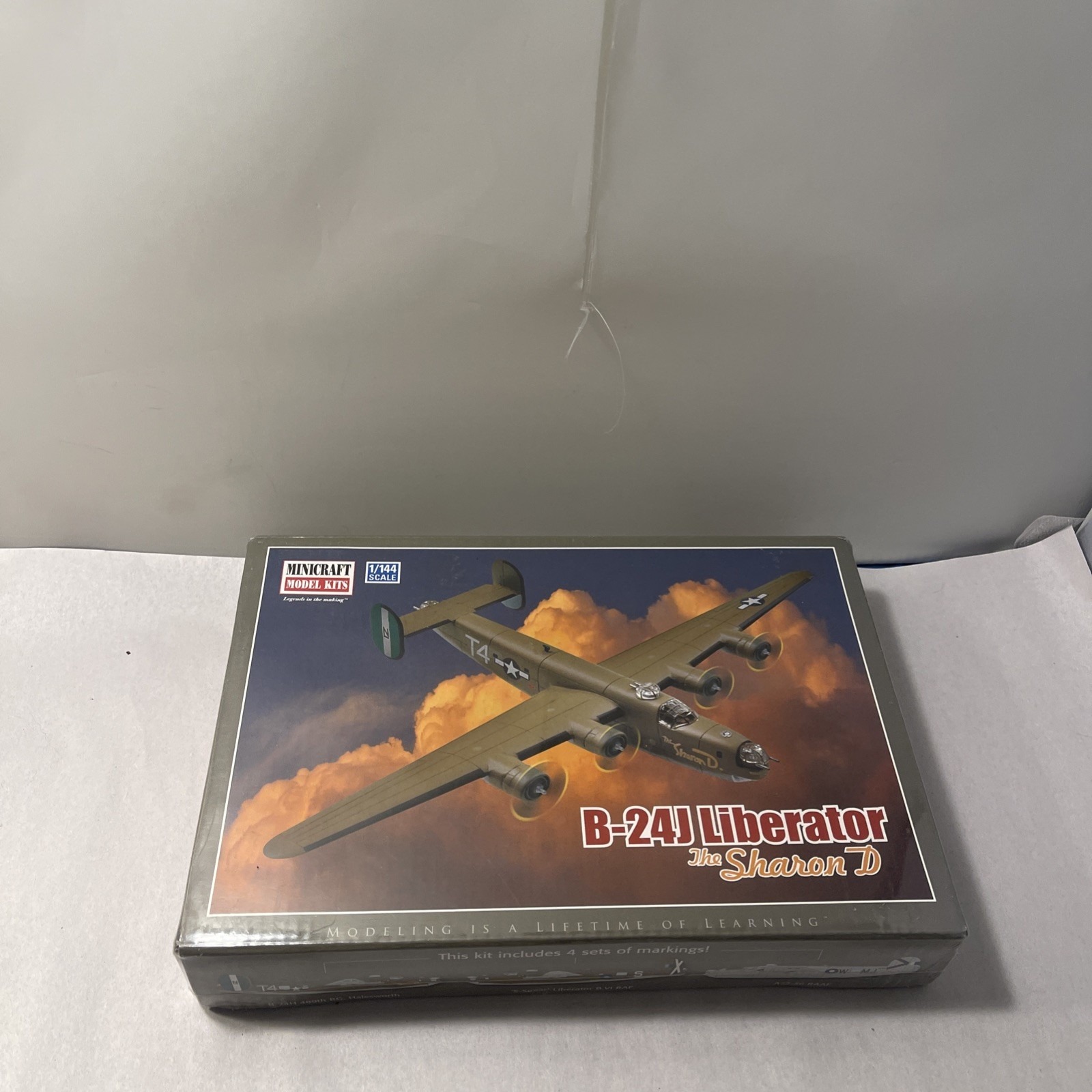 Minicraft 1/144 Scale B-24J Liberator The Sharon D 3 Marking Options New 14608