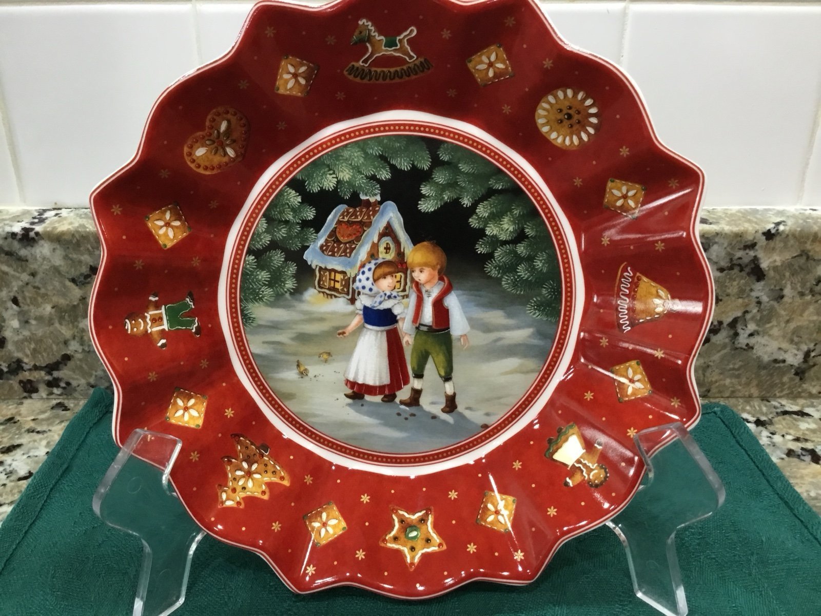 Vintage Christmas Villeroy and Boch Plate/Dish/Serving Bowl