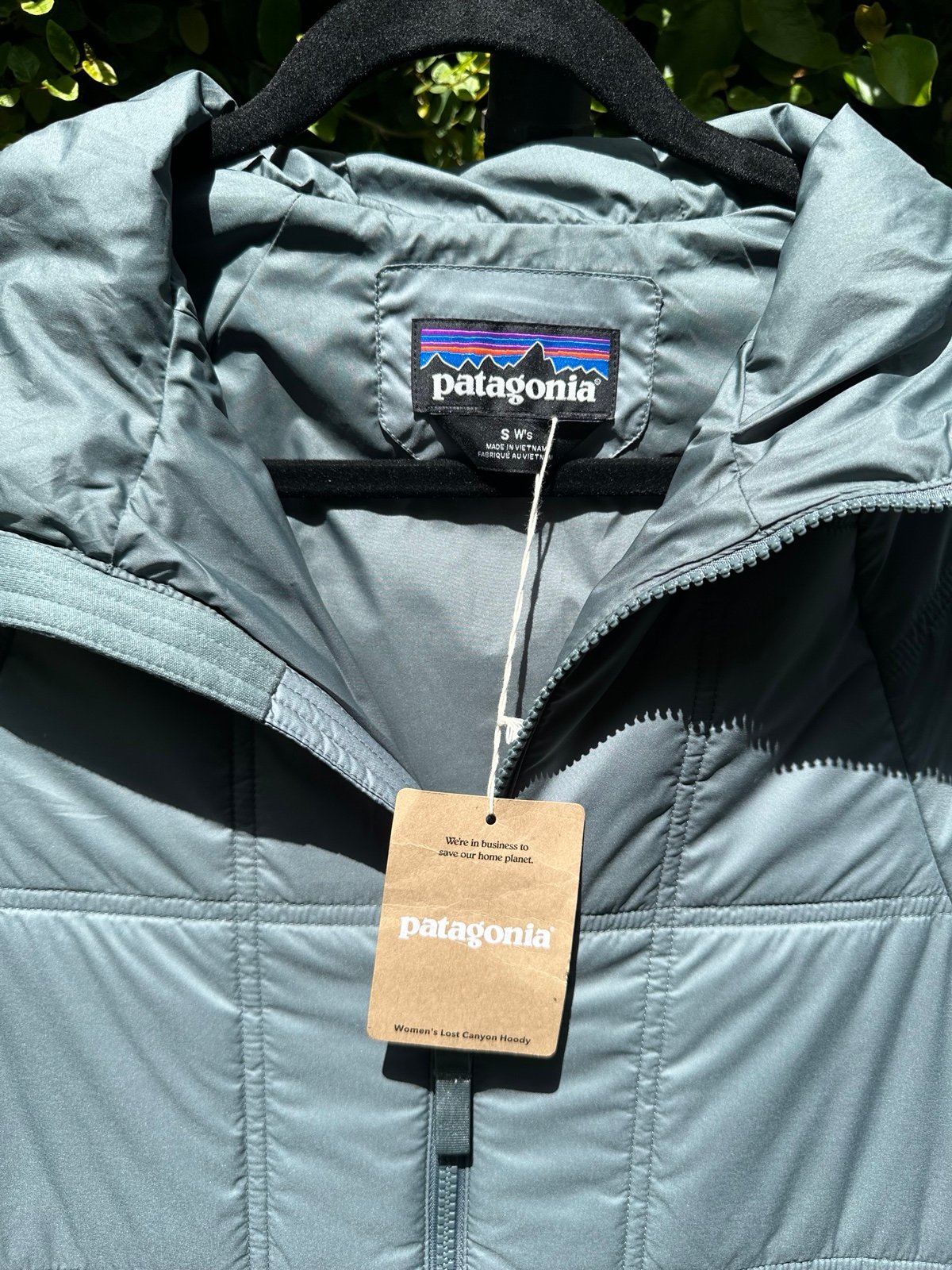 New: Patagonia Women’s Lost Canyon Hoody Jacket