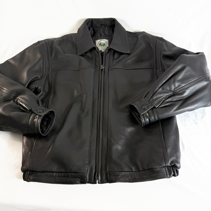 Vintage Forest Club Black Leather Mens Medium Bomber Jacket Motorcycle