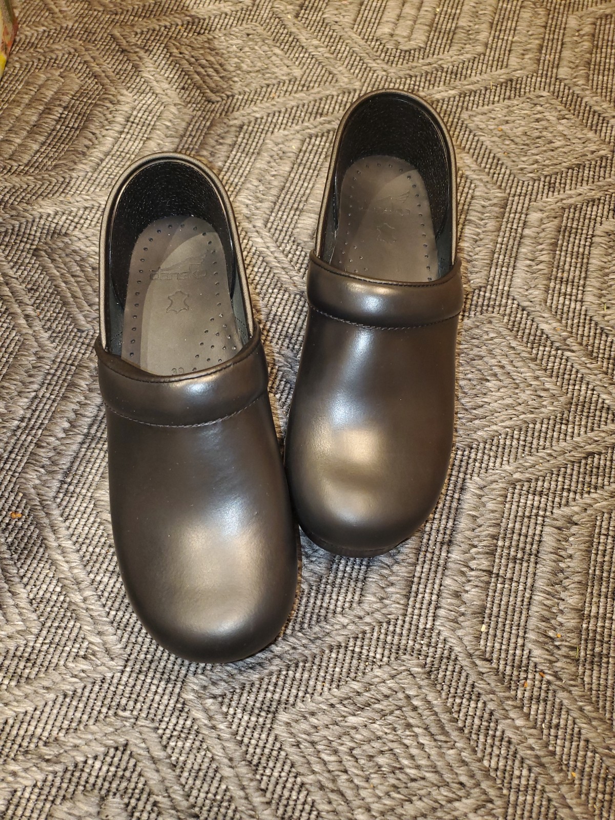 NEW Dansko Professional Clogs Black Leather Women EU 39 US Size 8.5
