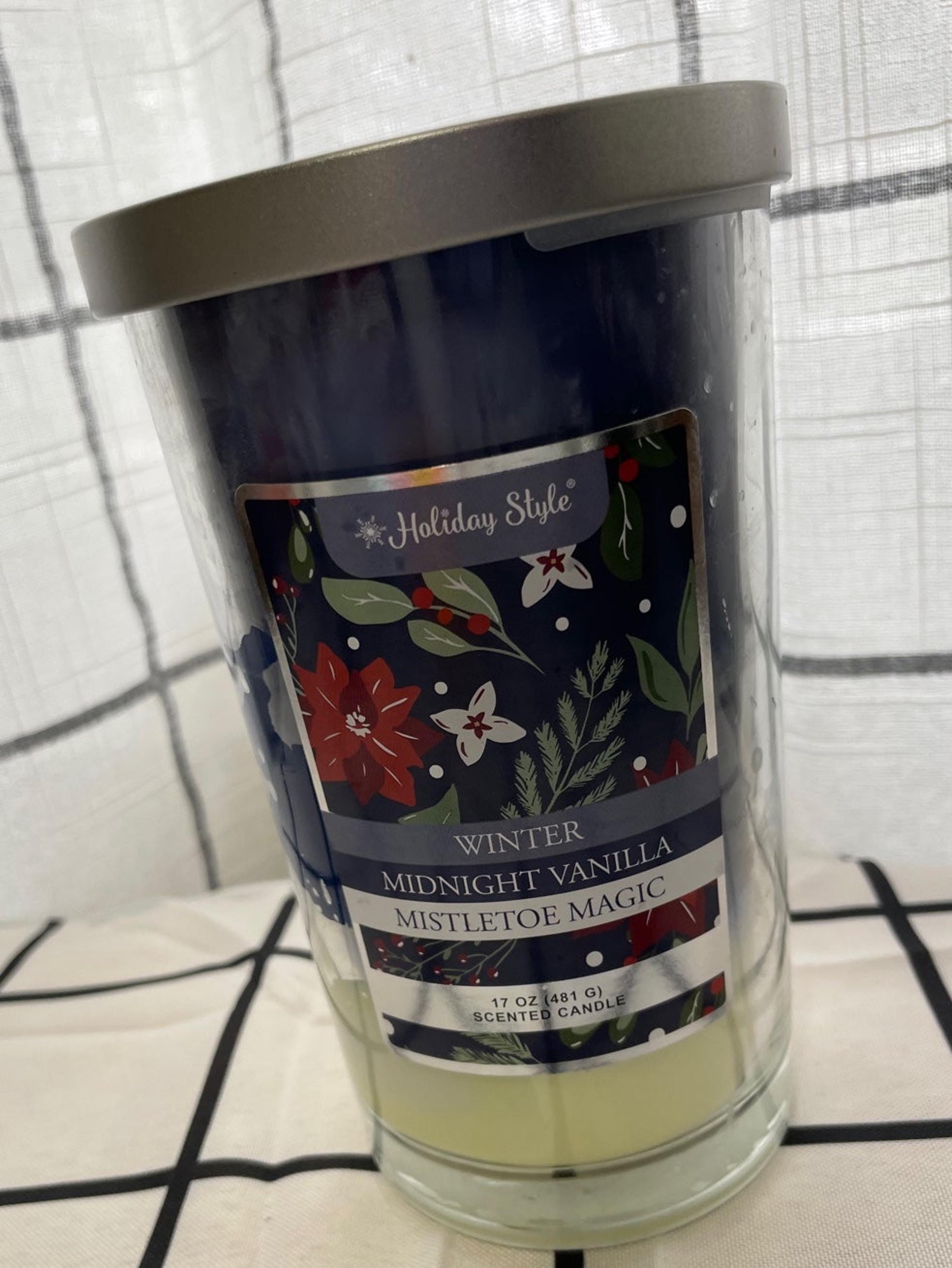 3 in 1 Scented Holiday Candle Winter Midnight Vanilla Misletoe Magic - Holiday Time