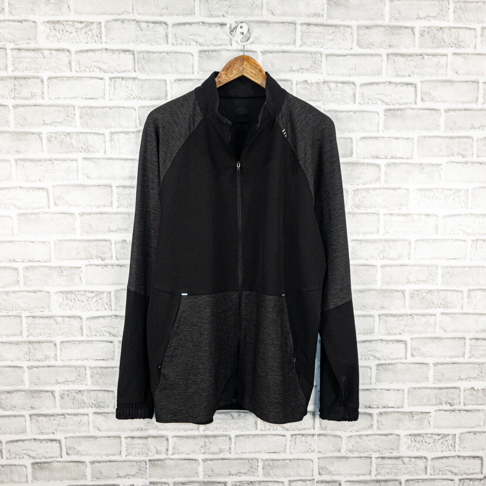 Lululemon Men's License to Train Track Jacket Heather Black size XL