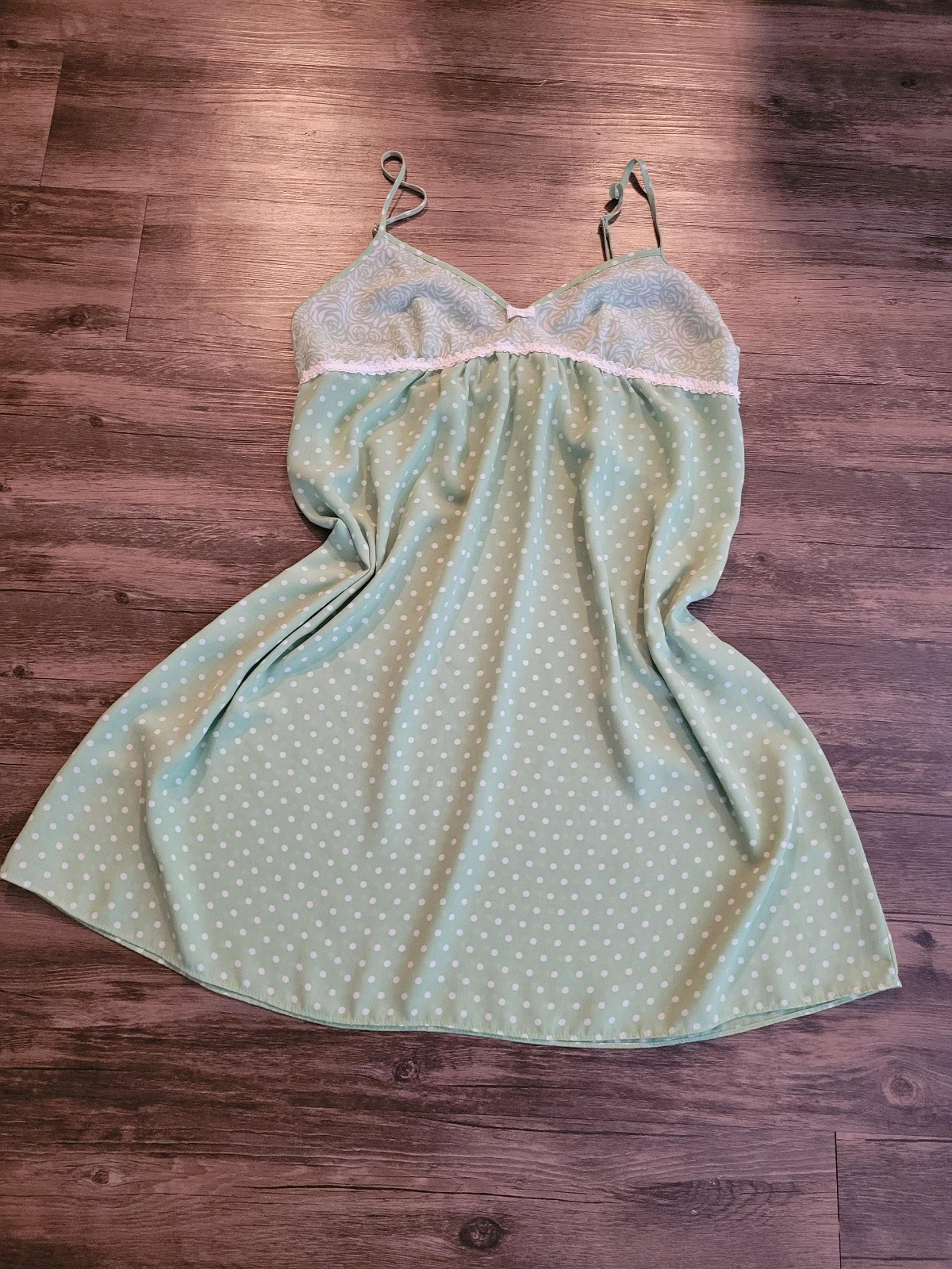 Green polka-dot night dress lingerie
