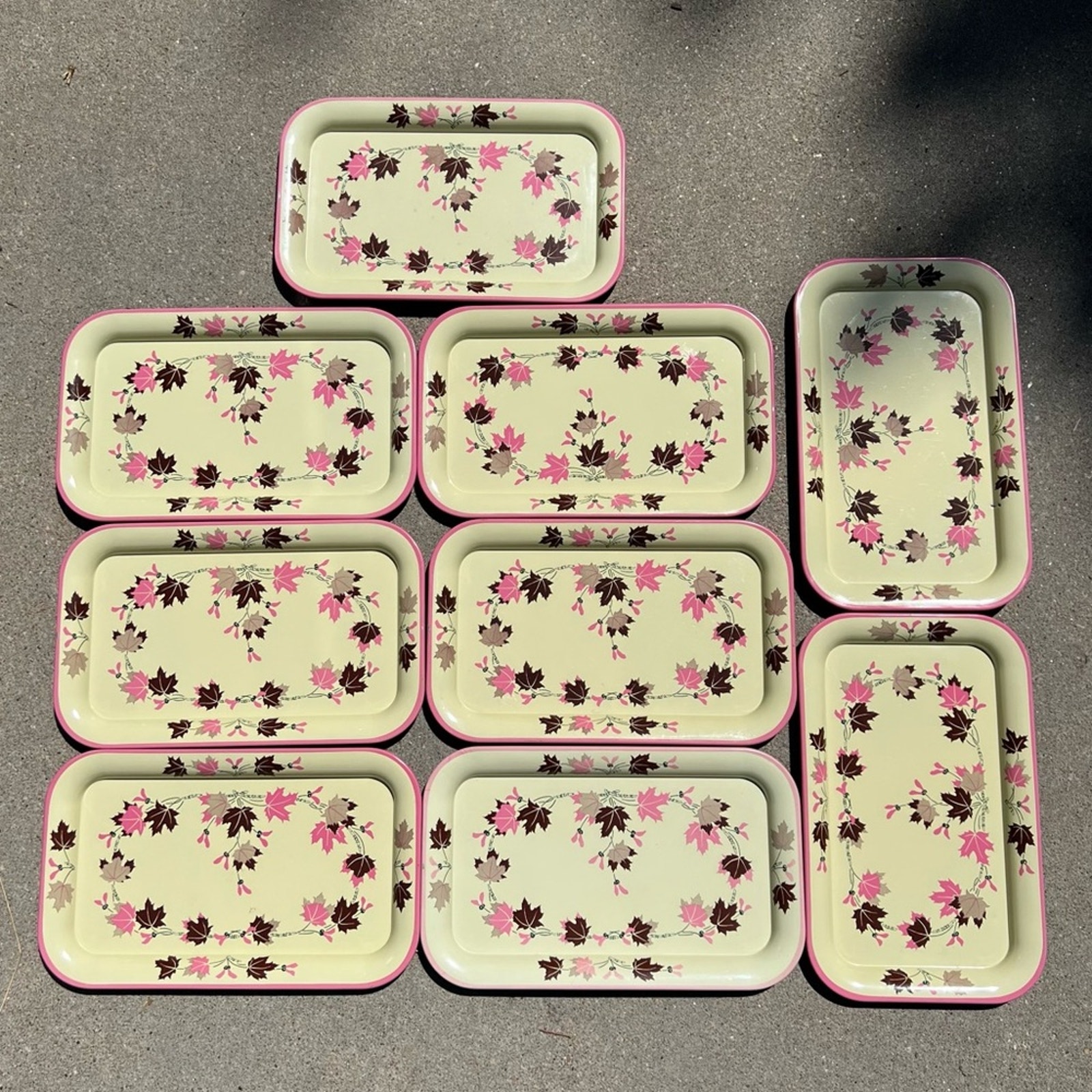 Vintage 50s 60s MCM pink cream maple leaf serving tray lap tray tv tray set of 9