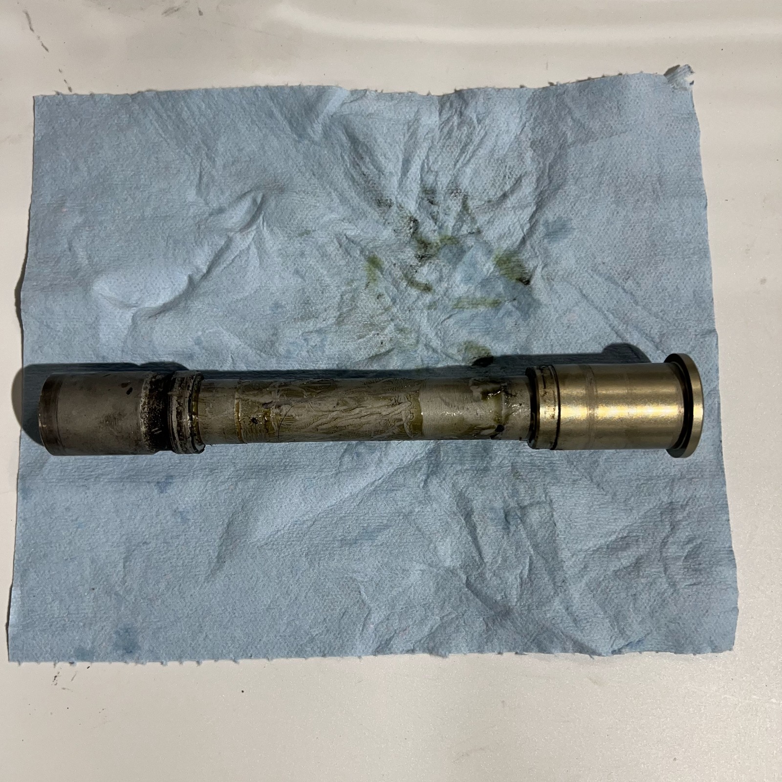 BMW S1000RR K67 FRONT AXLE OEM