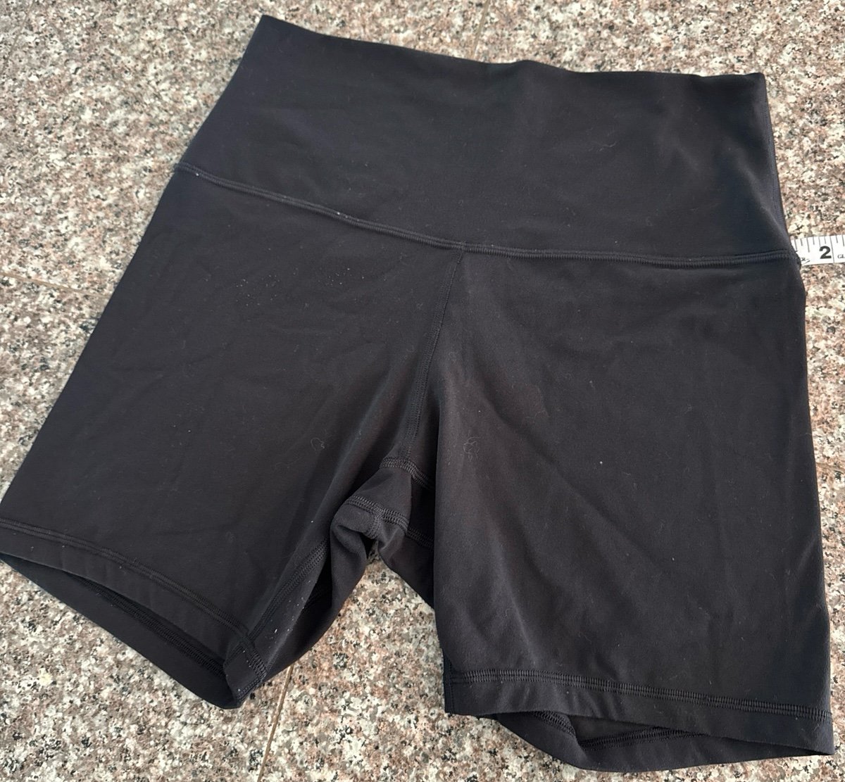 Lululemon Size 8 Workout Shorts