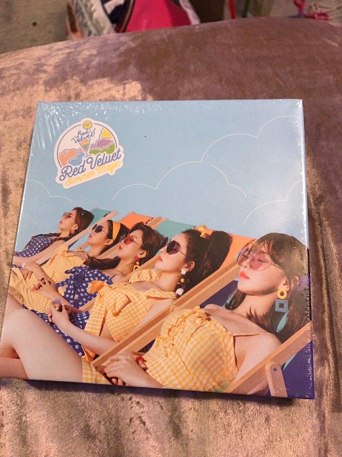 LOT OF 10 Red Velvet Summer Magic Album ONE Card + book ,new sealed NWT