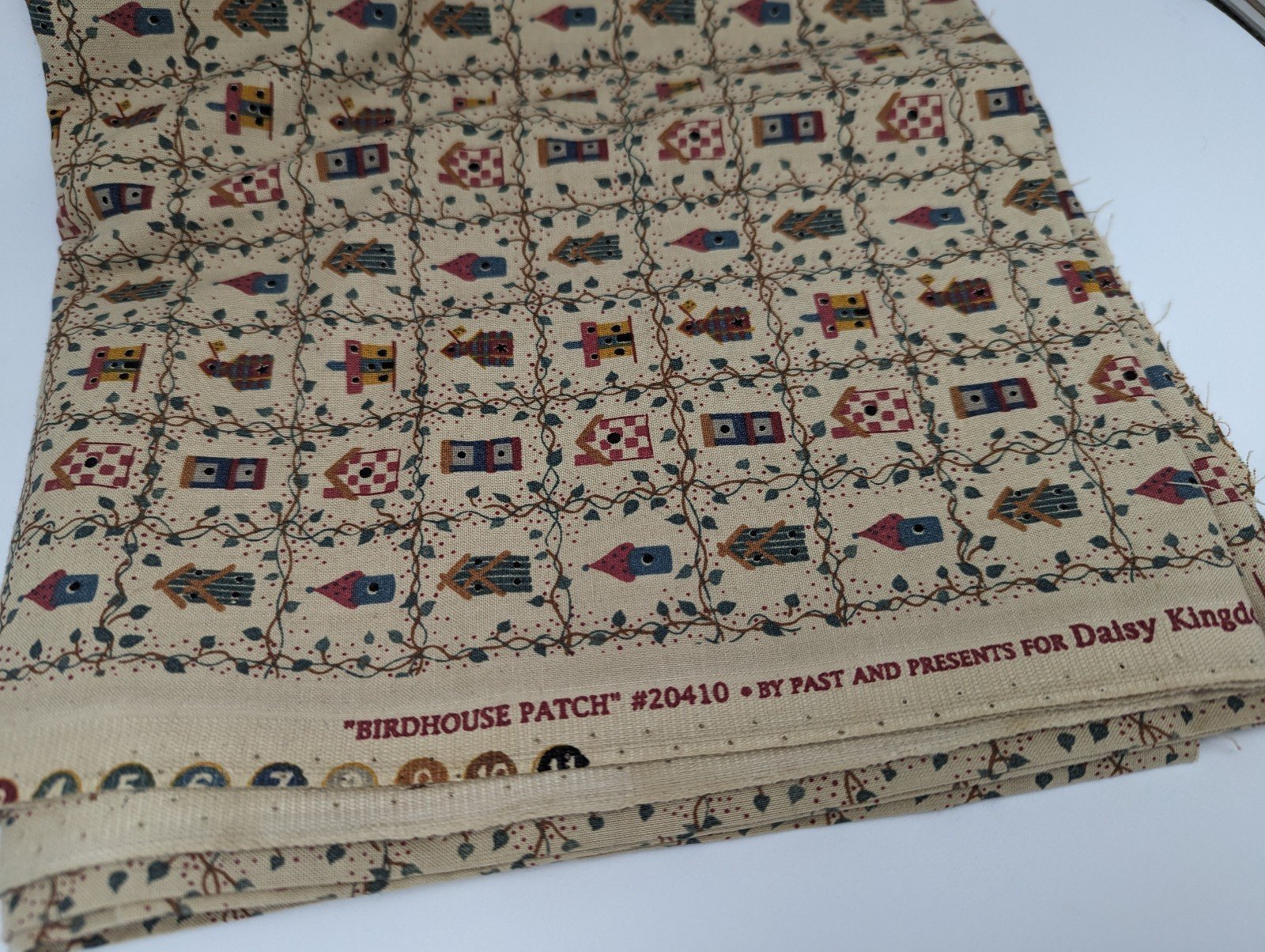 Birdhouse Patch #20410 by Past and Presents Vintage 1996 fabric 37 inches