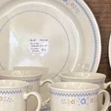 Corelle Needle point dishes 24 pc (6 place settings)