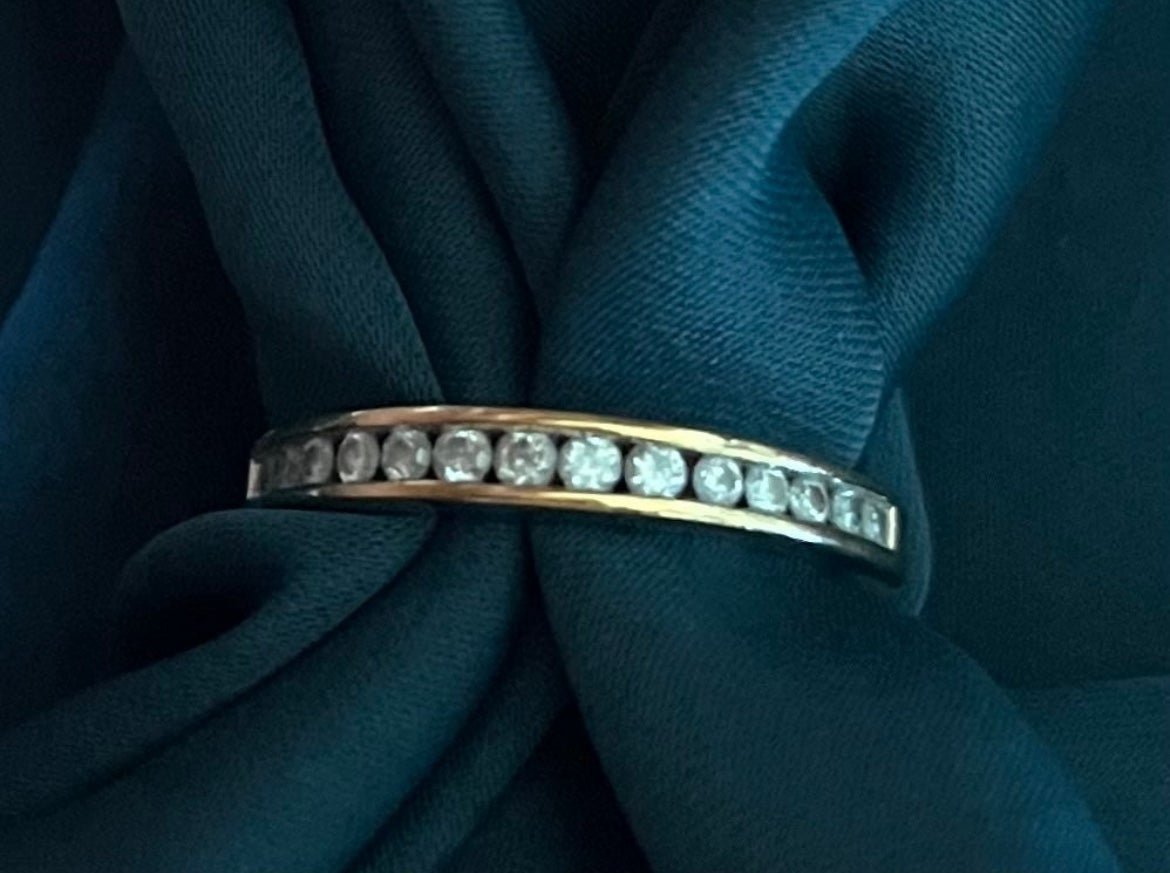 Diamond Wedding Band 10K solid yellow Gold Ring