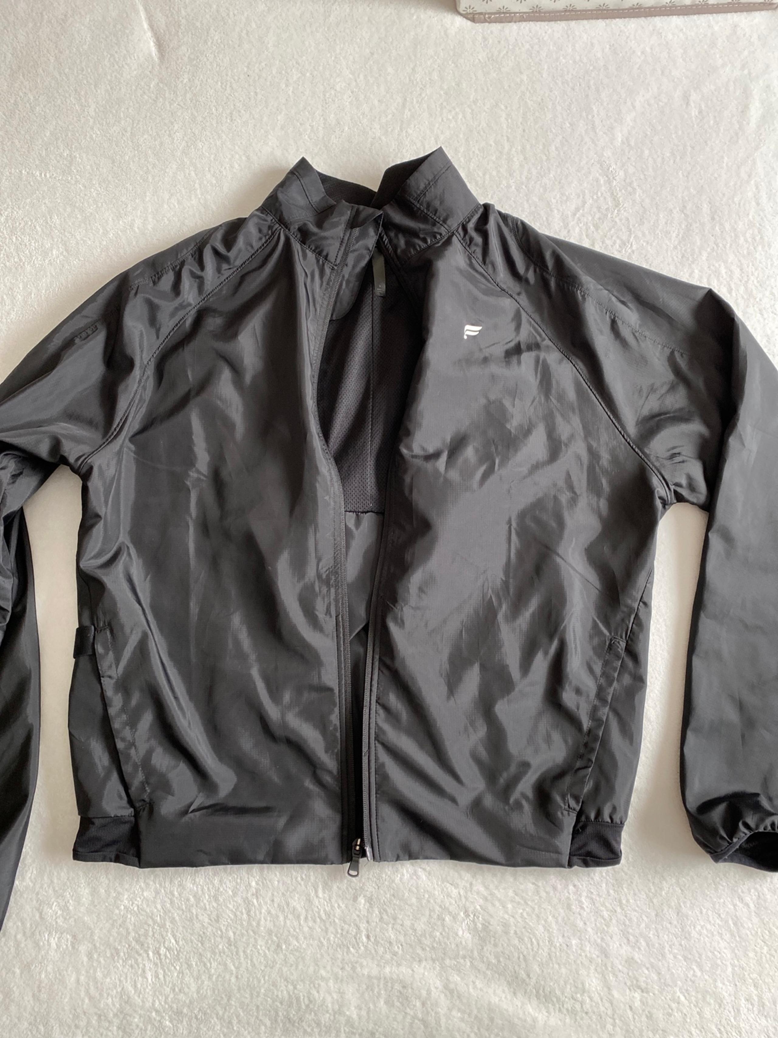 Fablectics Lightweight Wind Breaker Jacket- Medium