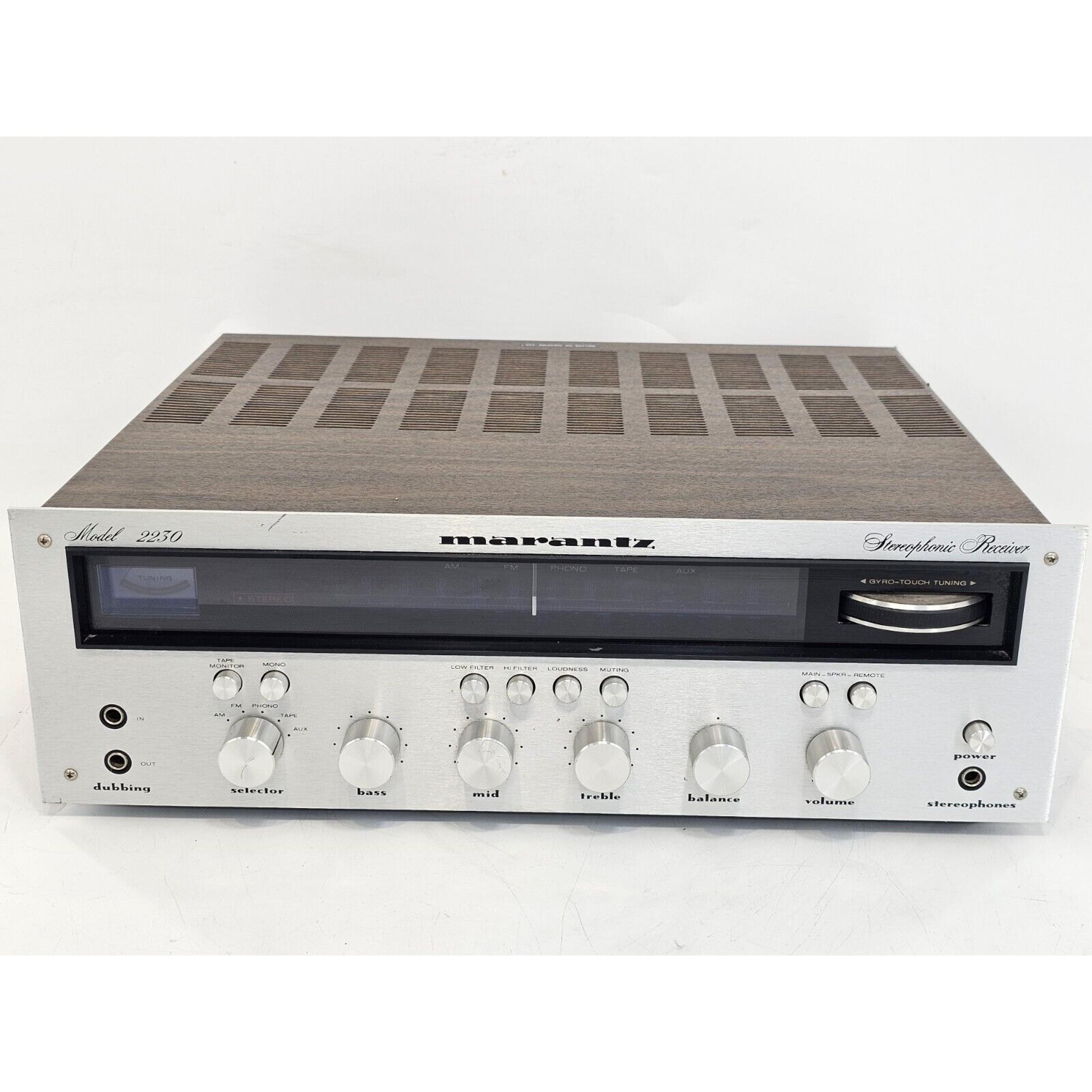 Vintage Marantz 2230 Stereophonic Receiver - Silver