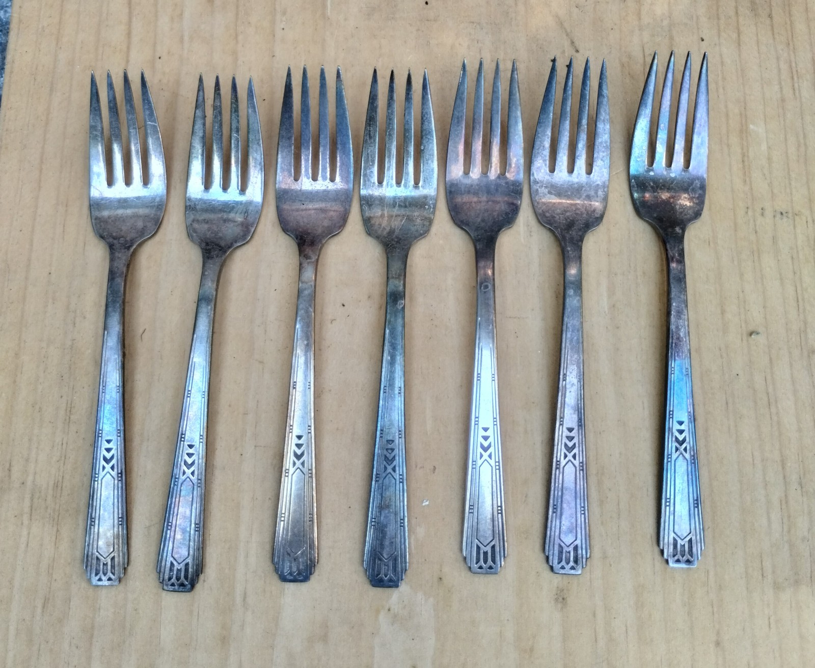 7-Vintage Friendship Medality by Oneida Silverplate 1932 Salad Forks