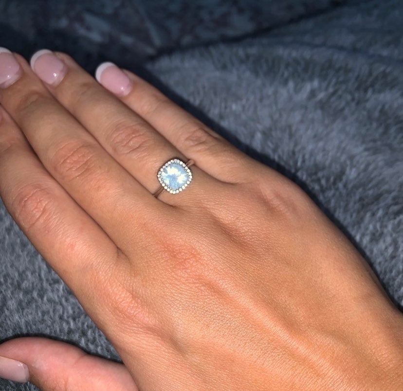 Aquamarine and diamond ring
