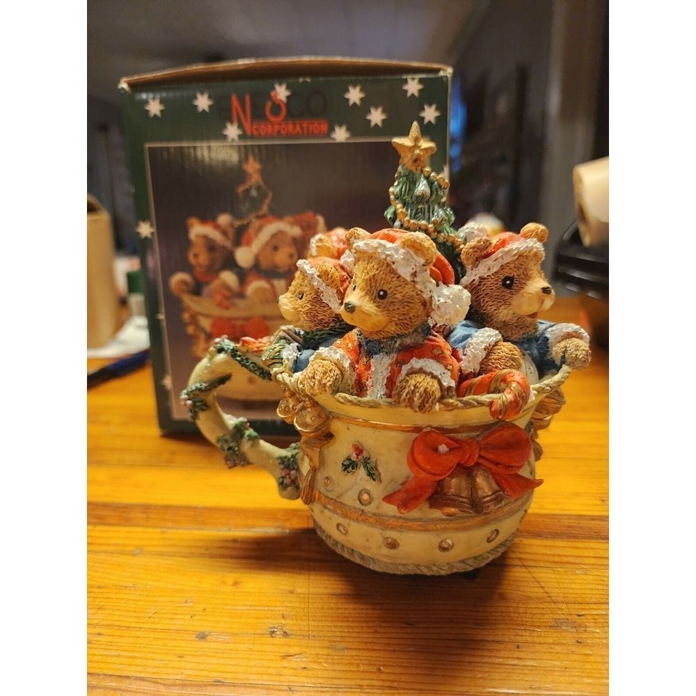 VINTAGE RARE Enesco Resin Christmas BEAR Music Box CUP **Works**