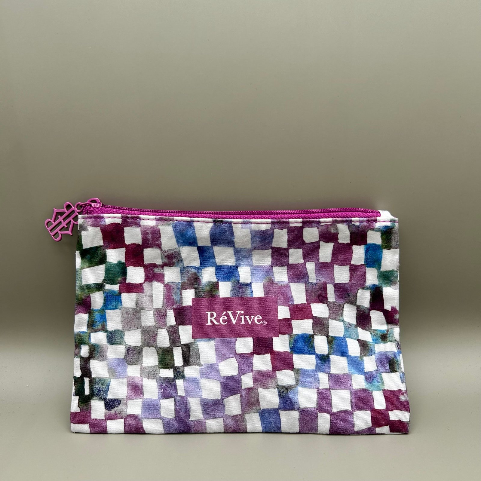 RéVive® cosmetics pouch