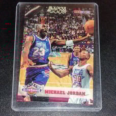 NBA HOOPS 1993 Micheal Jordan Cards (3)