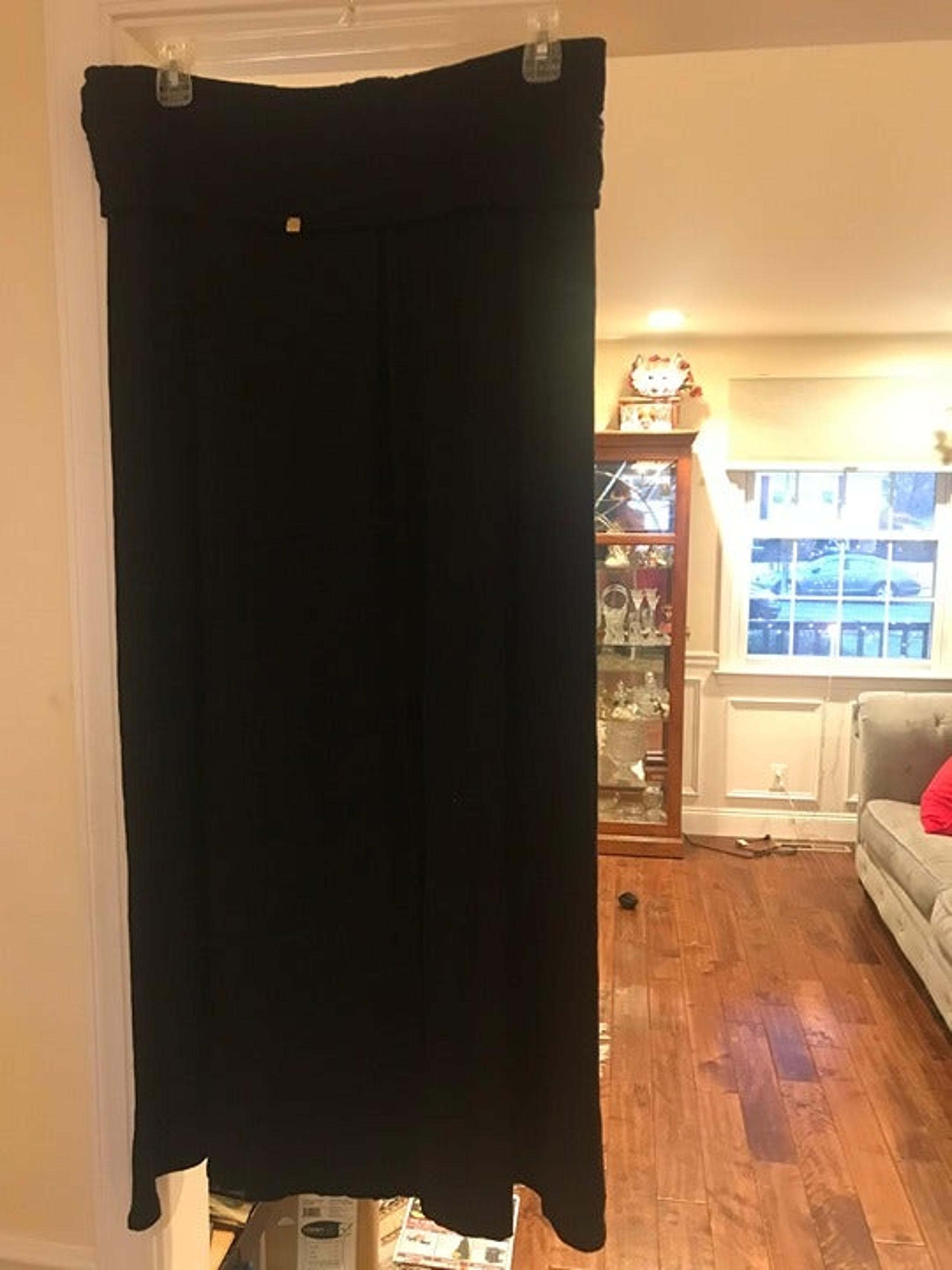 Calvin Klein 0X black full long skirt Waist 36 x Length 40