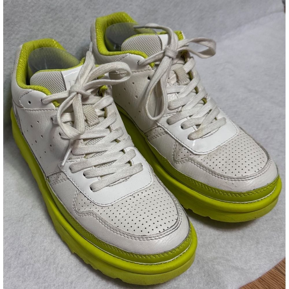 UGG Women's Y2K Highland Platform Sneakers Size 10 Neon Green Retro Inspired