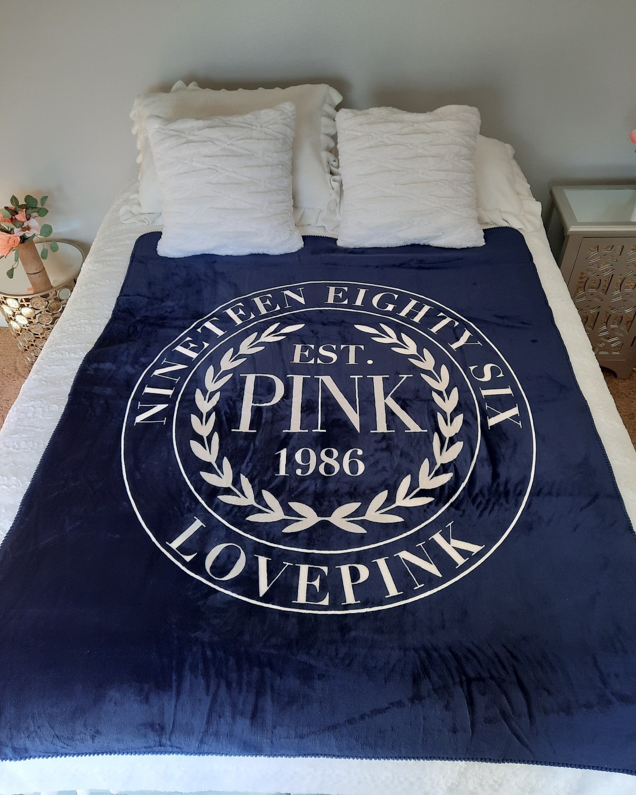 NEW VS PINK Sherpa Cozy-Plush Blanket Est. 1986 Midnight Navy