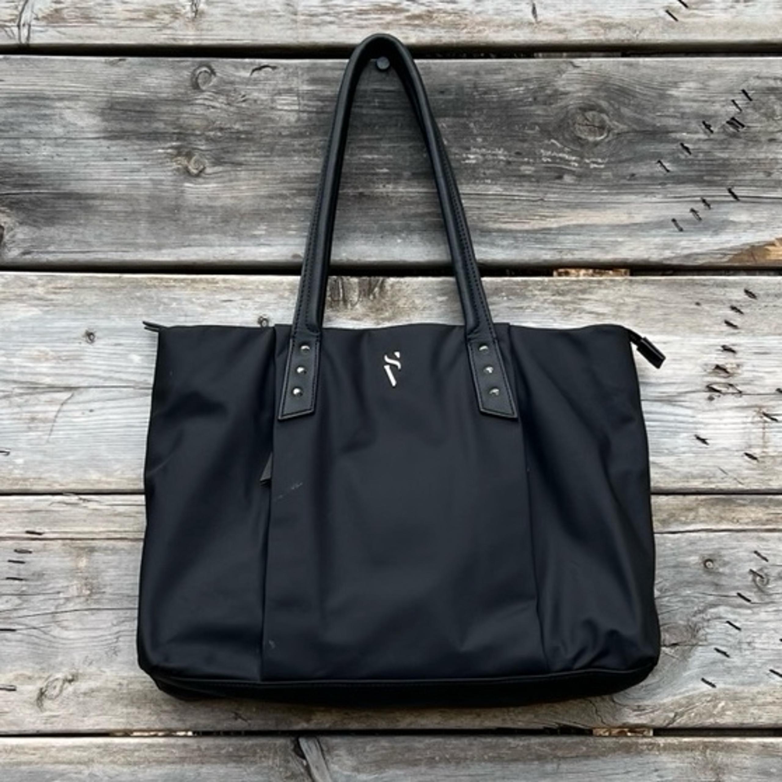 Simply Vera Vera Wang Nylon Black Handbag Small Tote