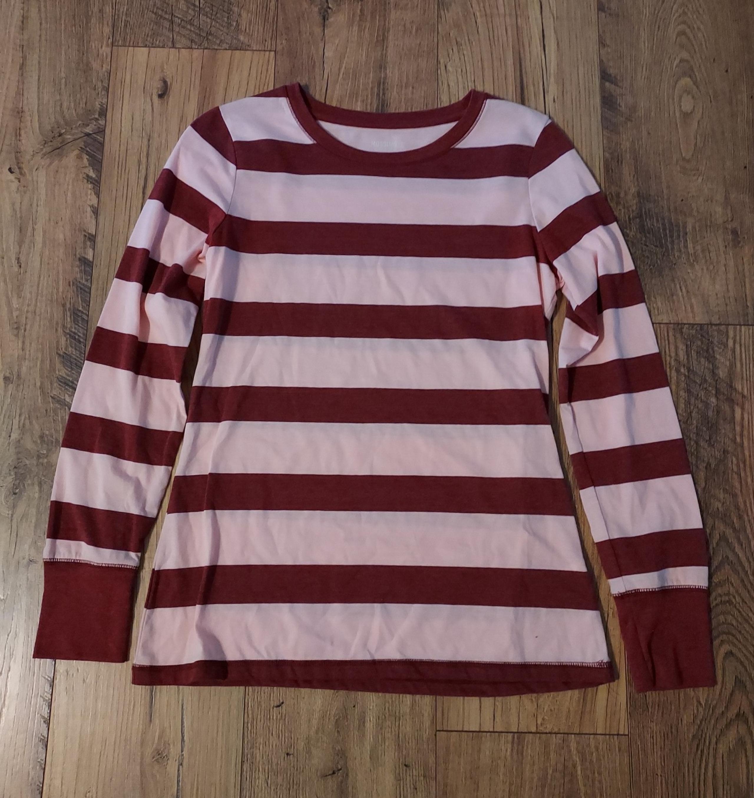 Mossimo long sleeve shirt