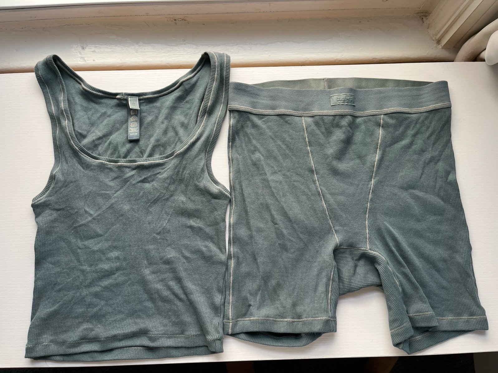 Skims set