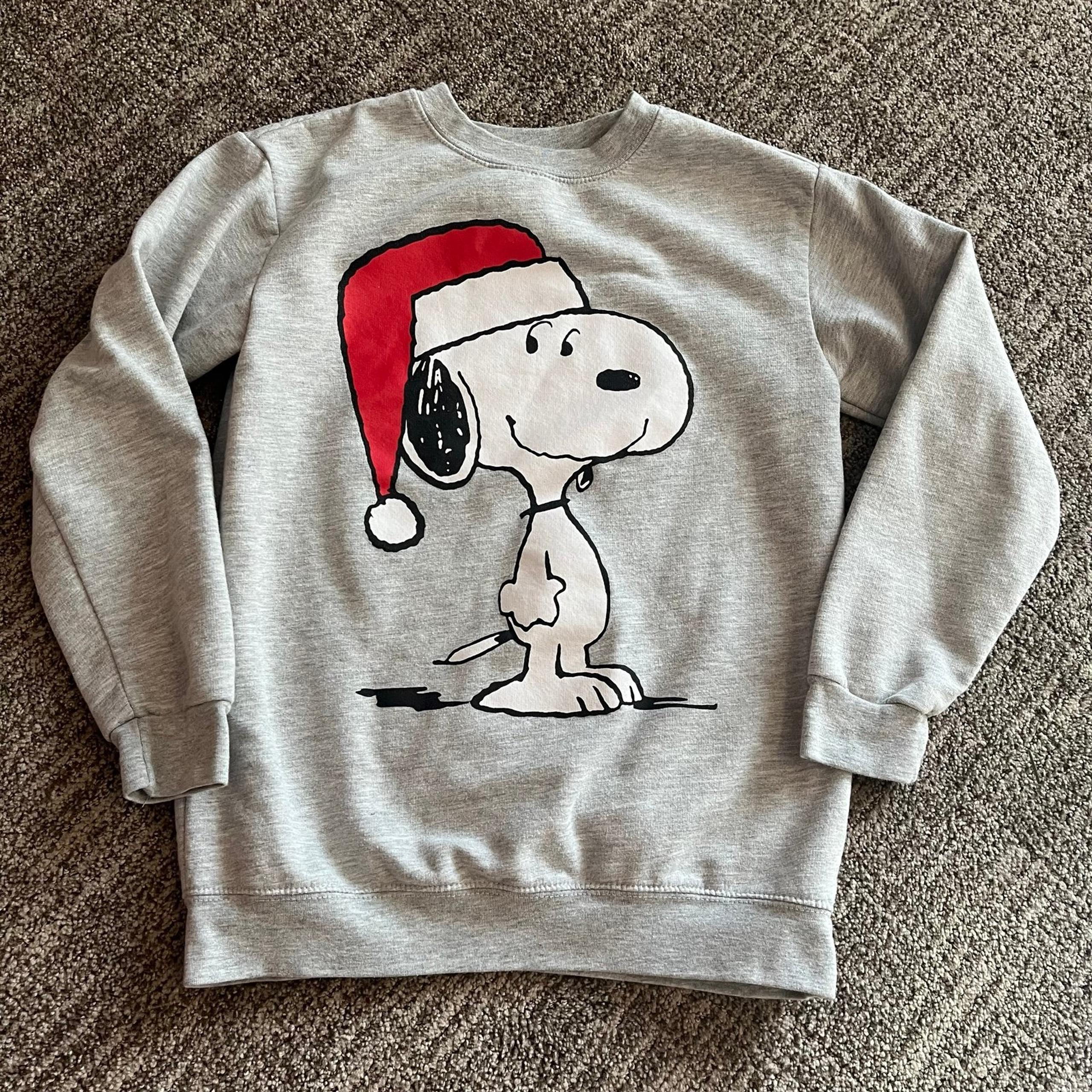 Peanuts Snoopy Christmas sweatshirt, kids size Large, gray, crewneck