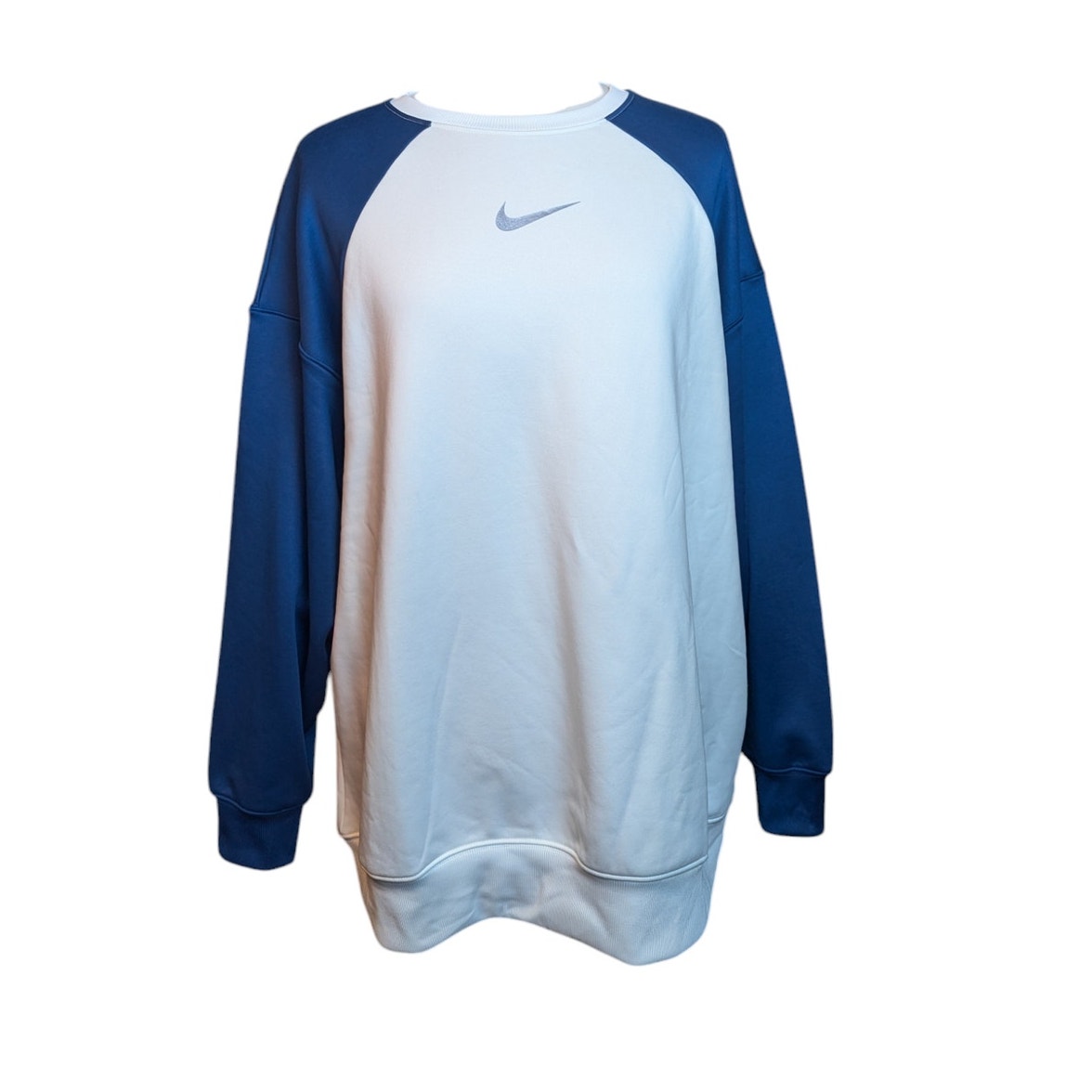 NEW Nike Women's XL Therma White/Teal Colorblock Training Crew Neck Sweatshirt