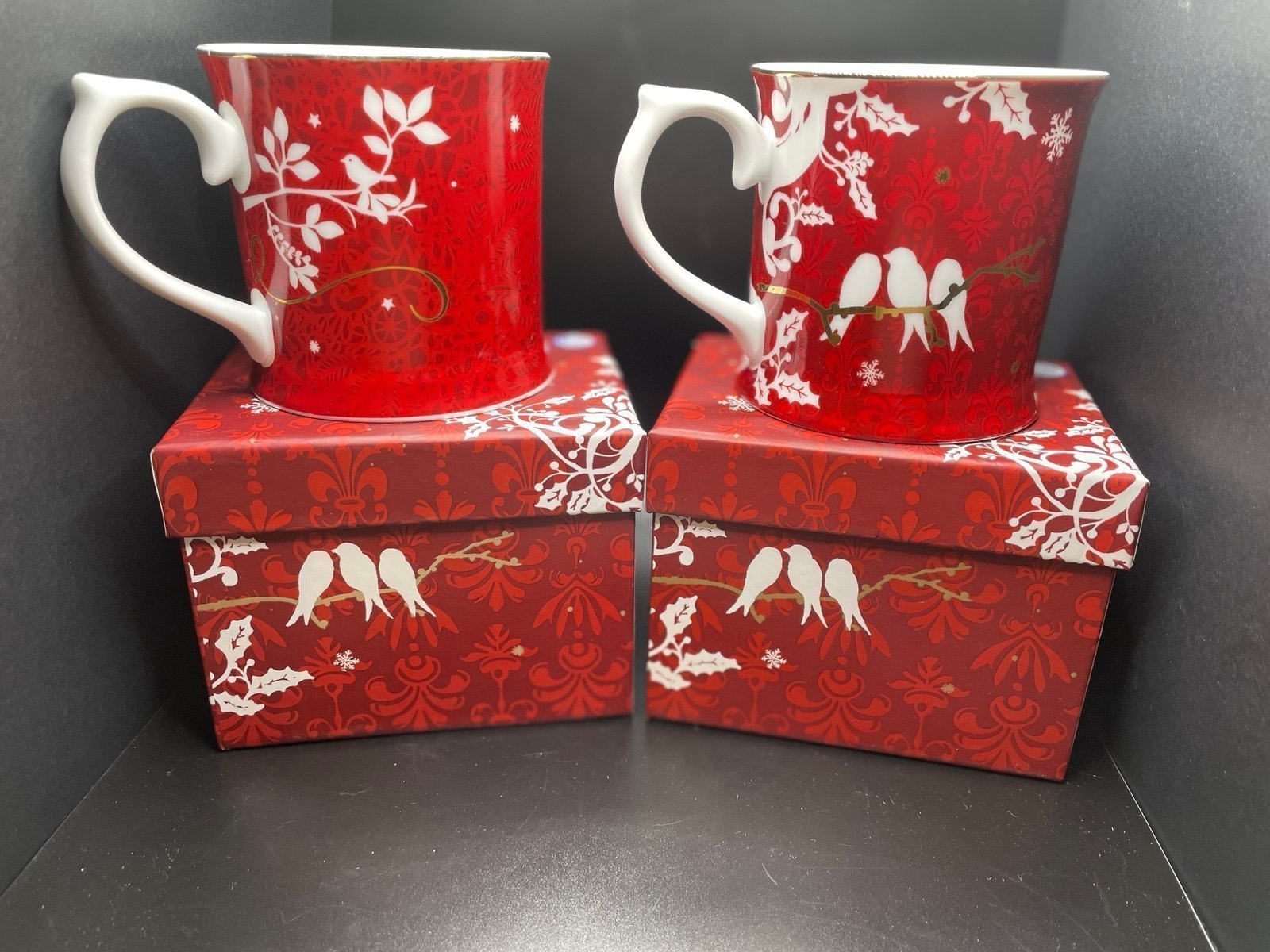 Stunning Starbucks Collectable 2009 Wishing Tree, 2010 Rosanna Christmas Mugs