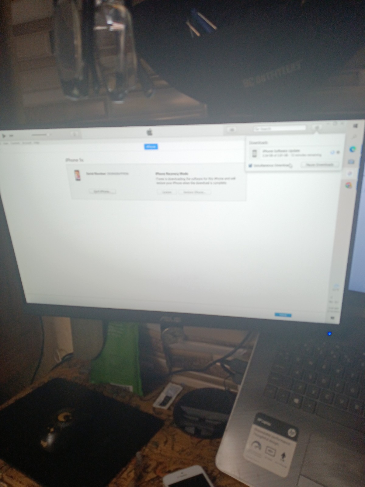 ASUS 21in. Monitor eye friendly screen for long term use and very vibrant colors