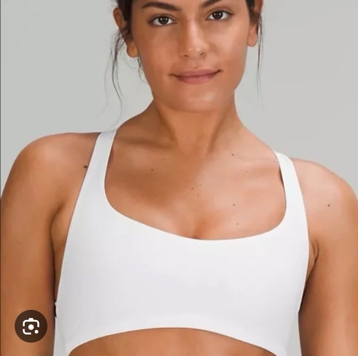 Lululemon free to be bra